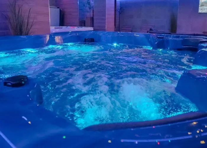 Aparthotel The Bear 4*